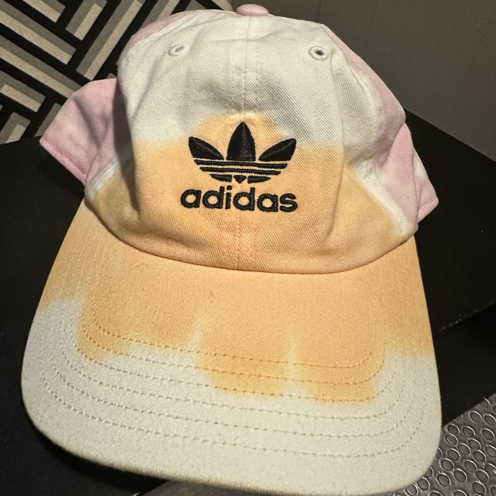 Adidas relaxed cap for women with tie-dye design.